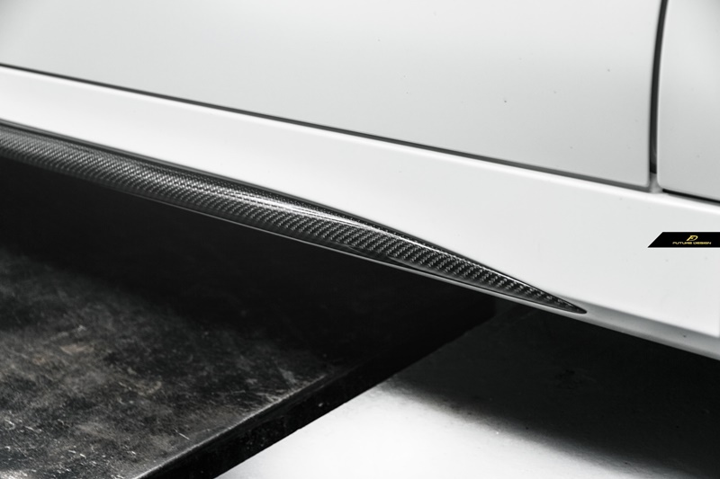 W177 - AMG style Carbon side Skirt Insert 04